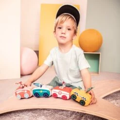 Lilliputiens Voiture à Friction Joe 12 Lilliputiens Voiture à Friction Joe -Magasin De Périphériques Pour Enfants joe voiture a friction lilliputiens OD