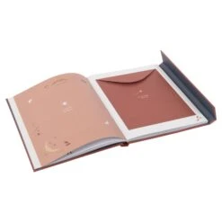 Moulin Roty Livre De Naissance Après La Pluie -Magasin De Périphériques Pour Enfants livre de naissance apres la pluie 80 pages moulin roty OD