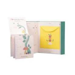 Moulin Roty Livre De Naissance Pomme Des Bois -Magasin De Périphériques Pour Enfants livre de naissance pomme des bois 80 pages moulin roty OE