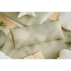 Coussin Monte Carlo Linden Green -Magasin De Périphériques Pour Enfants montecarlo cushion 70x30 linden green nobodinoz OB