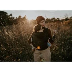 Pack évolution Porte Bébé Hoodiecarrier Black Forest -Magasin De Périphériques Pour Enfants pack evolution hoodiecarrier black forest love radius OK