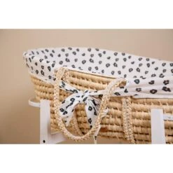 Childhome Couffin Panier Moise Natural + Matelas + Habillage Jersey Léopard -Magasin De Périphériques Pour Enfants panier moise soft cornhusk natural matelas habbilage jersey leopard childhome OE