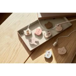 Liewood Jeu De Pêche En Bois Classic Rose Multi Mix -Magasin De Périphériques Pour Enfants playtime toys wood sebastian fishing game lw144166012 classic rose multi mix one size seasonal 2104 liewood OC