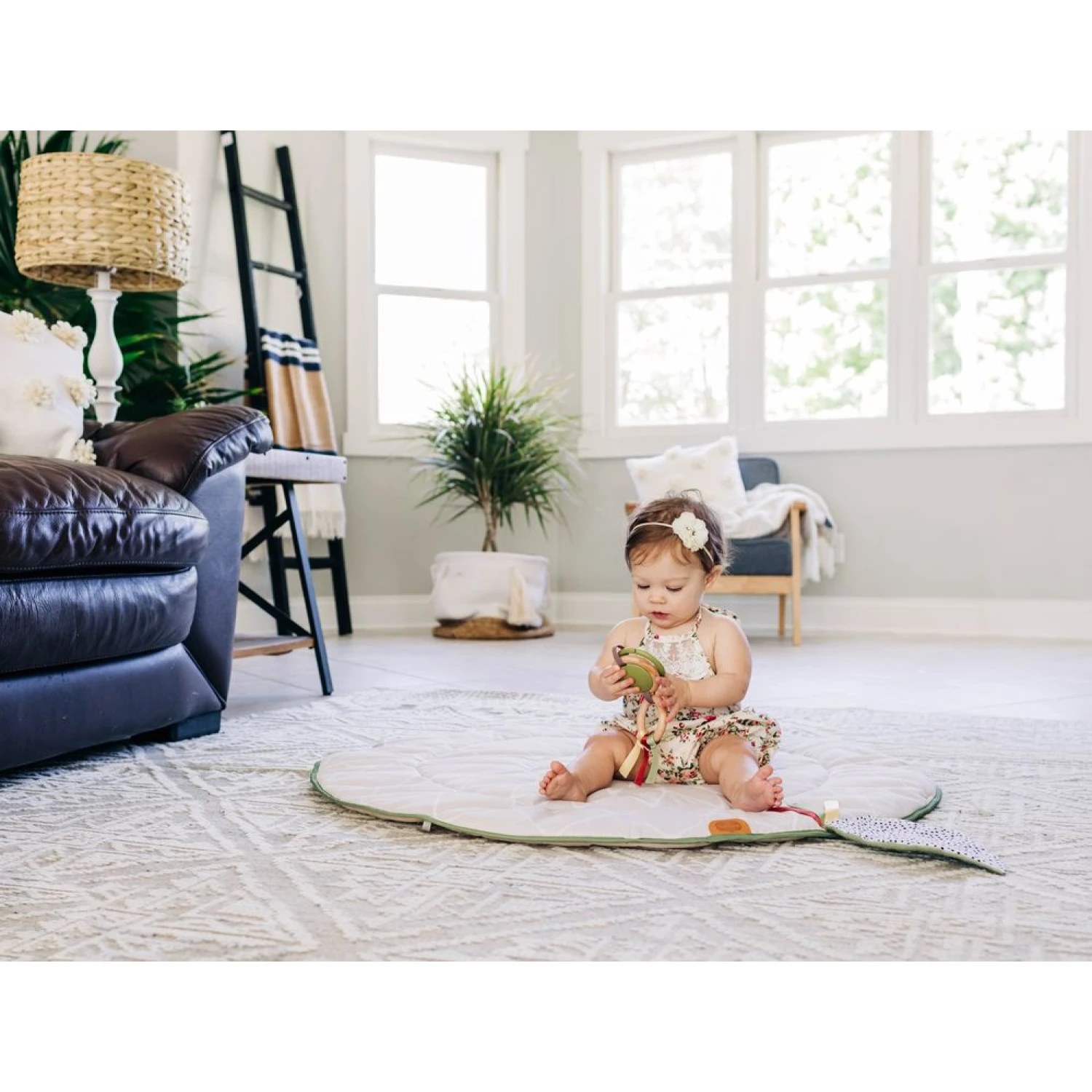 Tiny Love Tapis D'éveil Avec Arche En Bois Boho Chic 15 Tiny Love Tapis D'éveil Avec Arche En Bois Boho Chic – Image 13