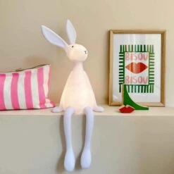 Veilleuse Lapin Joseph -Magasin De Périphériques Pour Enfants veilleuse joseph le lapin rose in april OE