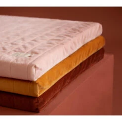 Matelas De Sol 60x120 Cm Zanzibar Velvet Bloom Pink -Magasin De Périphériques Pour Enfants zanzibar velvet mattress 120x60x4 bloom pink nobodinoz OC